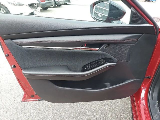Mazda 3 Homura SkyActiv e-Skyactiv