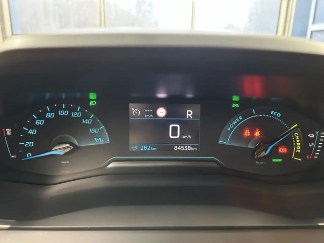 Peugeot E-2008 Active Pack