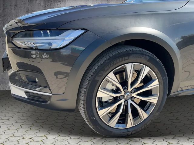 Volvo V90 Cross Country AWD Plus