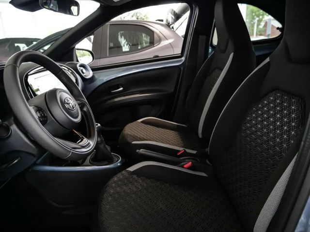 Toyota Aygo X Hatchback Play