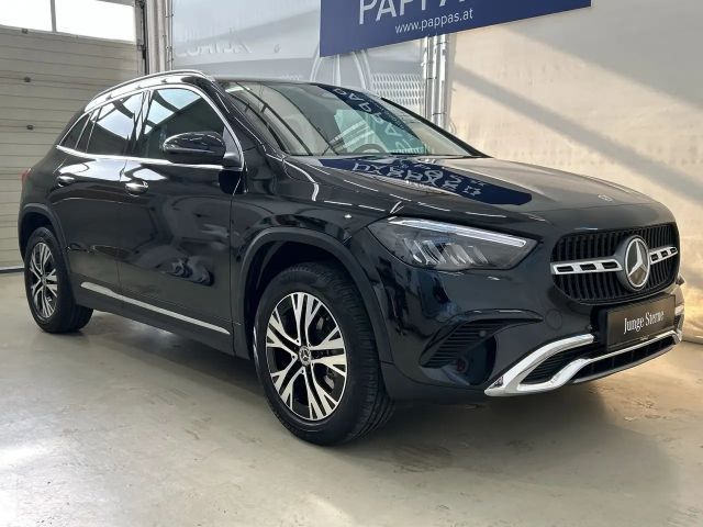 Mercedes-Benz GLA 180 GLA 180 d Progressive