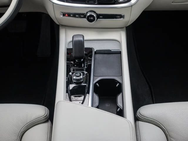 Volvo V60 Cross Country AWD Ultimate