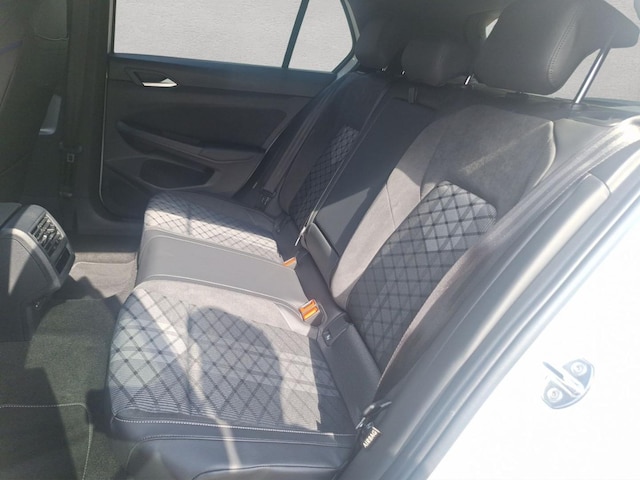 Volkswagen Golf 1.5 TSI Golf VIII R-Line