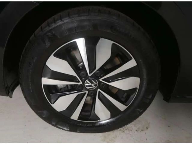 Volkswagen Touran 1.5 TSI DSG