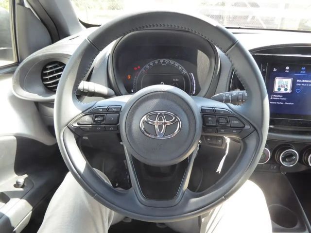 Toyota Aygo X Hatchback Play VVT-i