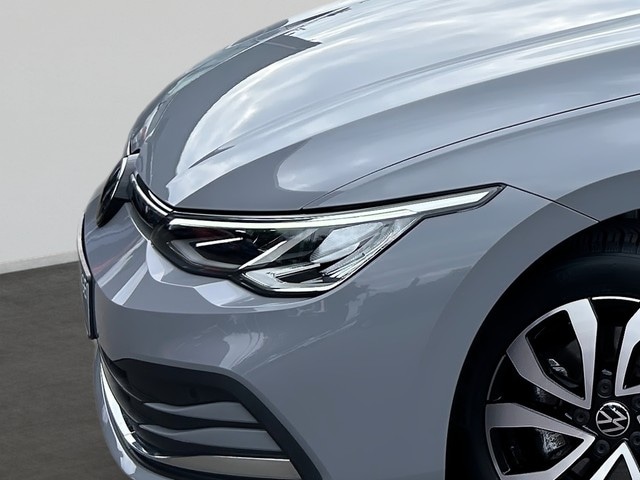 Volkswagen Golf Golf 1.5TSI Active NAVI+LED+APP-CONN+SITZHZ+++