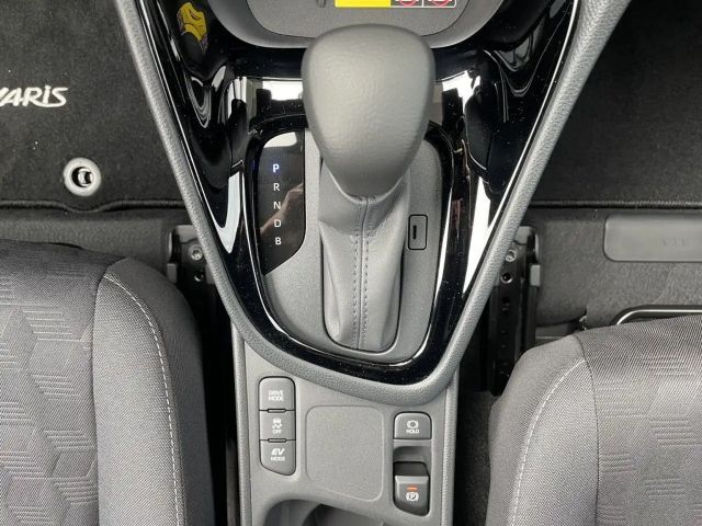 Toyota Yaris Hatchback Hybride VVT-i