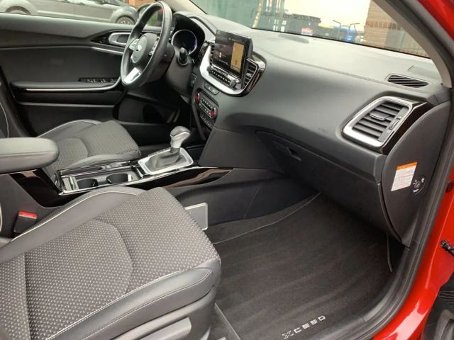 Kia XCeed Hybrid PHEV Vision