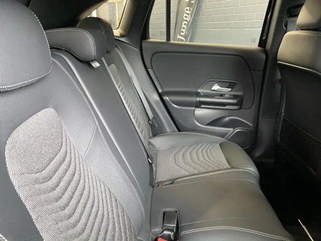 Mercedes-Benz GLA 200 Progressive