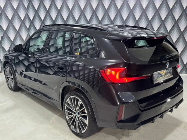 BMW X1 xDrive23d (U11) // M-PAKET // AHK // 1. BESITZ //