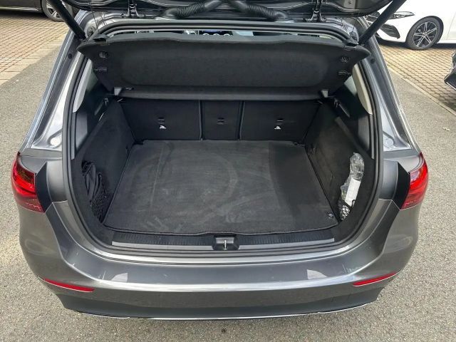 Mercedes-Benz B 180 Progressive Sedan