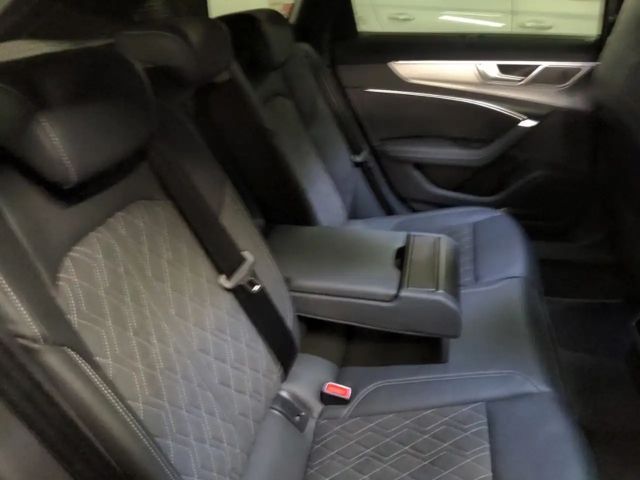 Audi S6 Avant Quattro