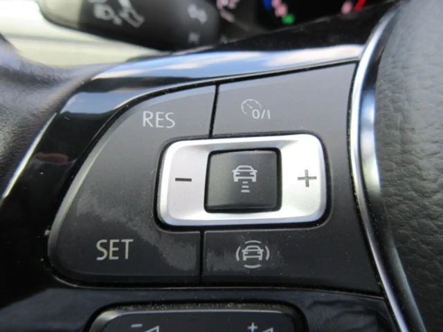 Volkswagen T-Roc 1.5 TSI Cabriolet DSG R-Line