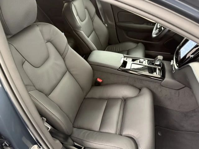 Volvo V60 AWD Dark Hybrid Recharge T6