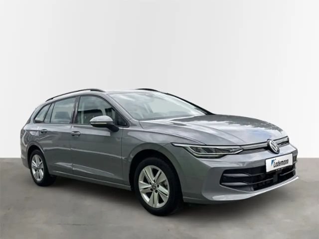 Volkswagen Golf 1.5 eTSI Golf VIII Life Variant