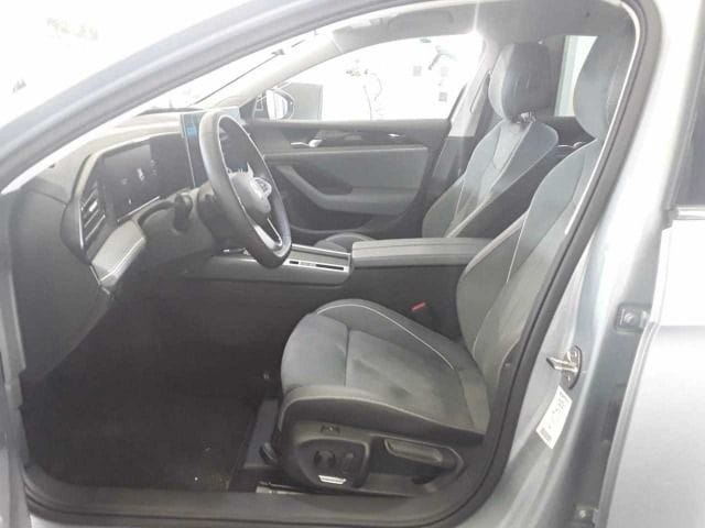 Volkswagen Passat 1.5 eTSI Business