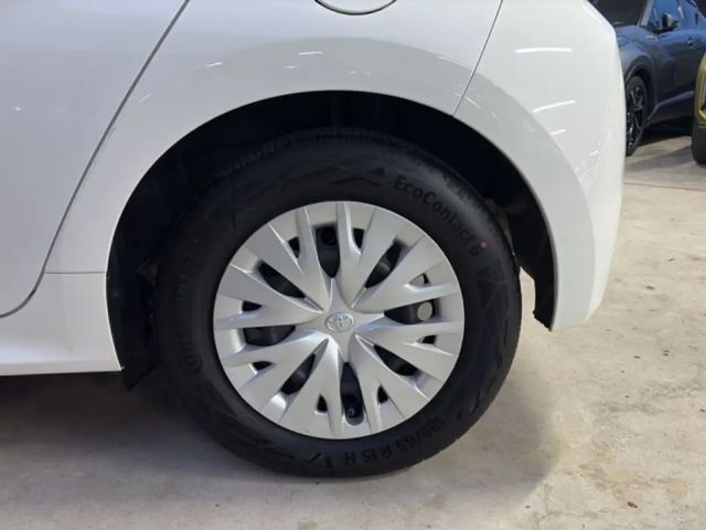 Toyota Yaris 1.0 VVT-i Comfort Hatchback VVT-i