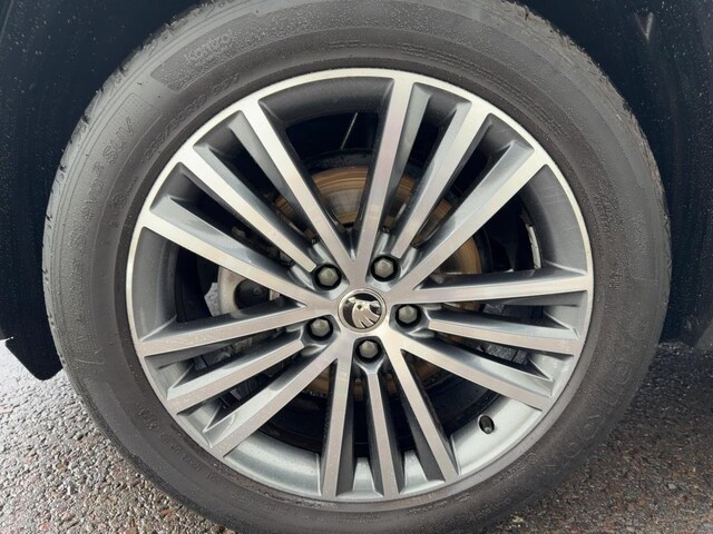 Skoda Kodiaq L&K MATRIX+APP+DAB+PANO+VIRT+ACC+NAVI+PDC