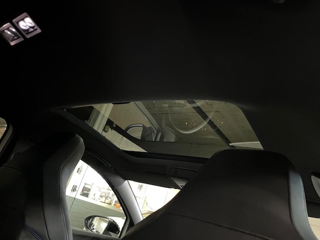 Volkswagen Golf DSG R-Line