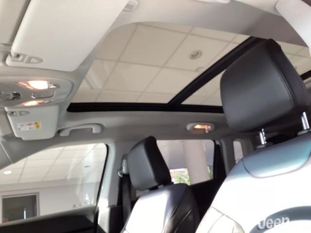 Jeep Compass Upland MHEV Panorama/LED/NAVI/GJR/Kamera