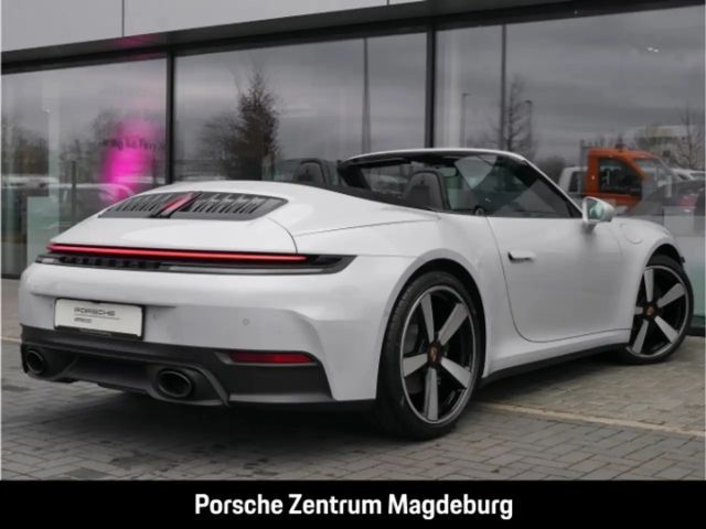 Porsche 992 Cabrio Carrera