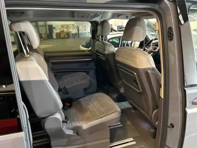 Volkswagen Multivan Style T7