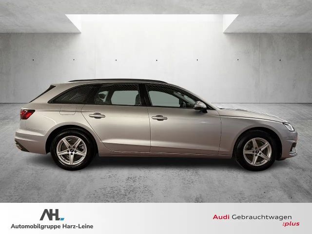 Audi A4 30 TDI Avant S-Tronic