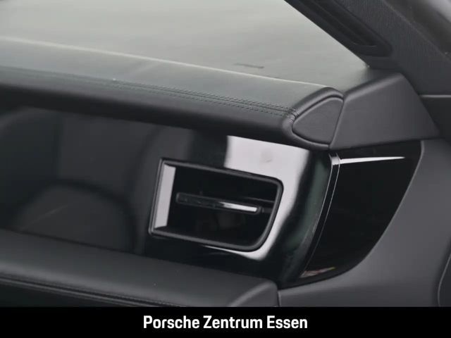 Porsche Taycan 4S Cross Turismo