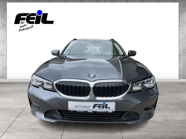 BMW 330 330e Advantage pakket xDrive