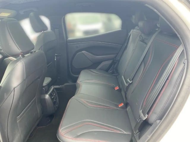 Ford Mustang Mach-E AWD Extended range