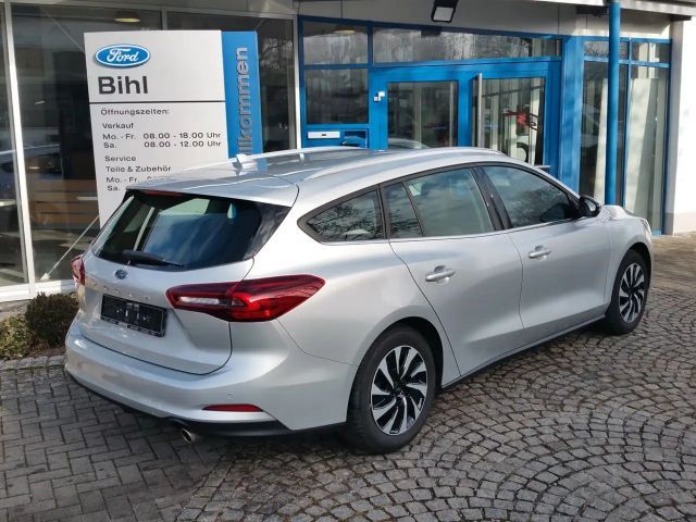 Ford Focus Titanium Wagon