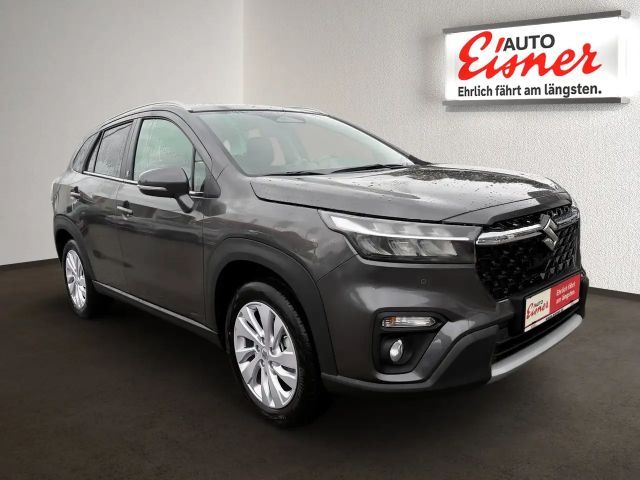 Suzuki S-Cross Hybrid