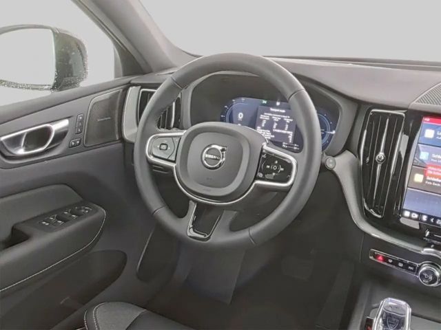 Volvo XC60 AWD Plus T6