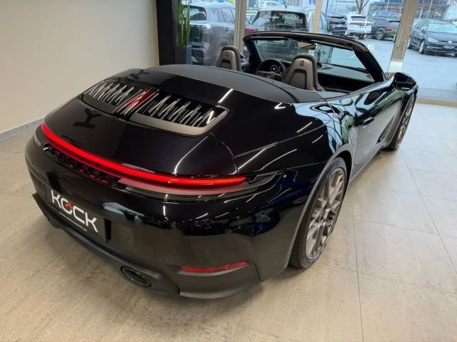 Porsche 992 Cabrio Carrera