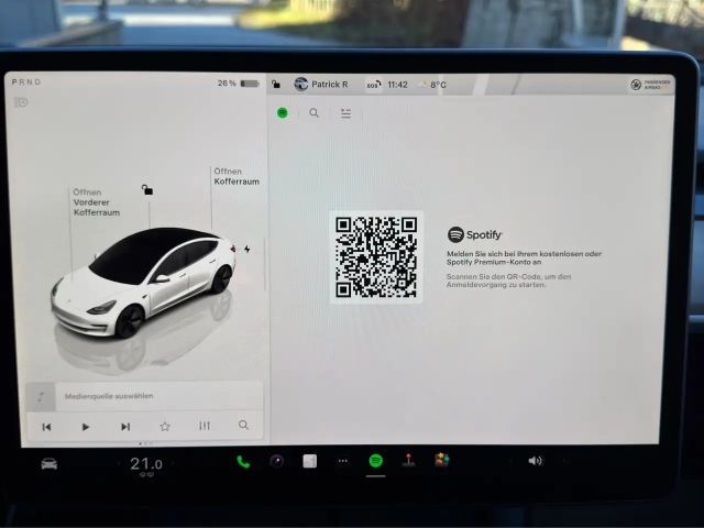 Tesla Model 3 RWD