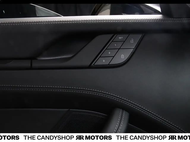 Porsche 911 4 Cabrio GTS Targa