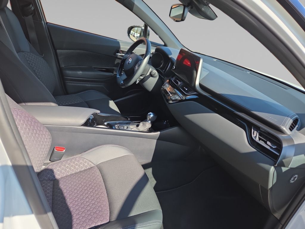Toyota C-HR 5-deurs Bi-Tone Team D