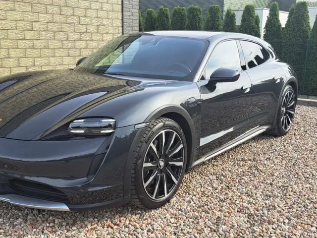 Porsche Taycan 4 Cross Turismo
