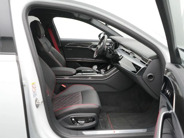 Audi S8 Quattro