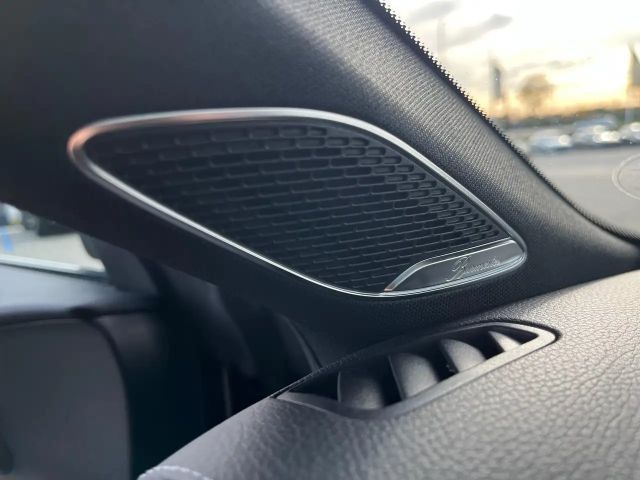 Mercedes-Benz CLA 220 AMG Line CLA 220 d Sedan