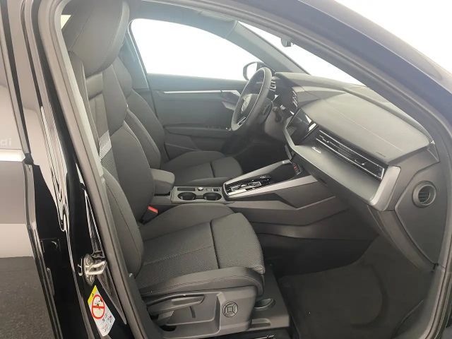 Audi A3 30 TFSI Sedan