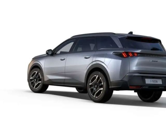 Peugeot E-5008 Allure Pack