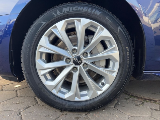 Audi A4 40 TFSI Avant S-Tronic