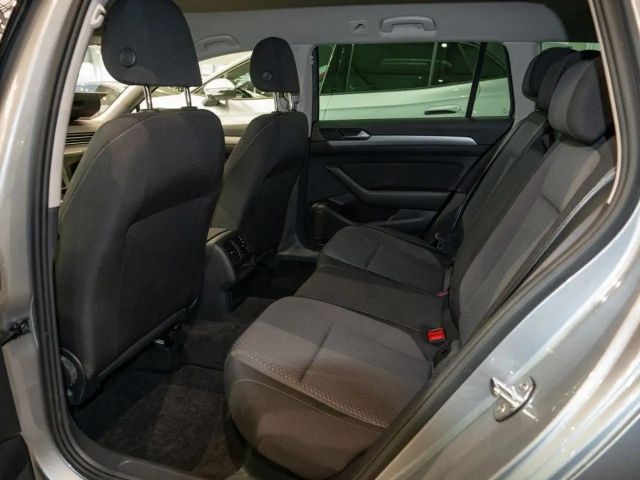 Volkswagen Passat 1.5 TSI DSG Variant