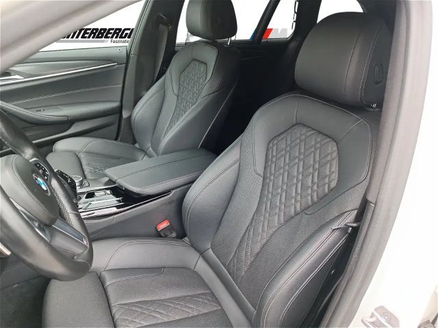 BMW 530 530i Touring xDrive