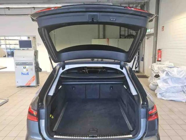 Audi A6 45 TFSI Avant Quattro S-Line