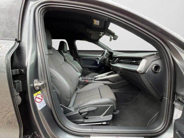 Audi A3 Hybride S-Line Sedan