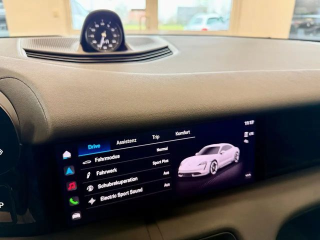 Porsche Taycan Performance Plus