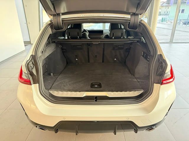 BMW 330 330e M-Sport Touring xDrive