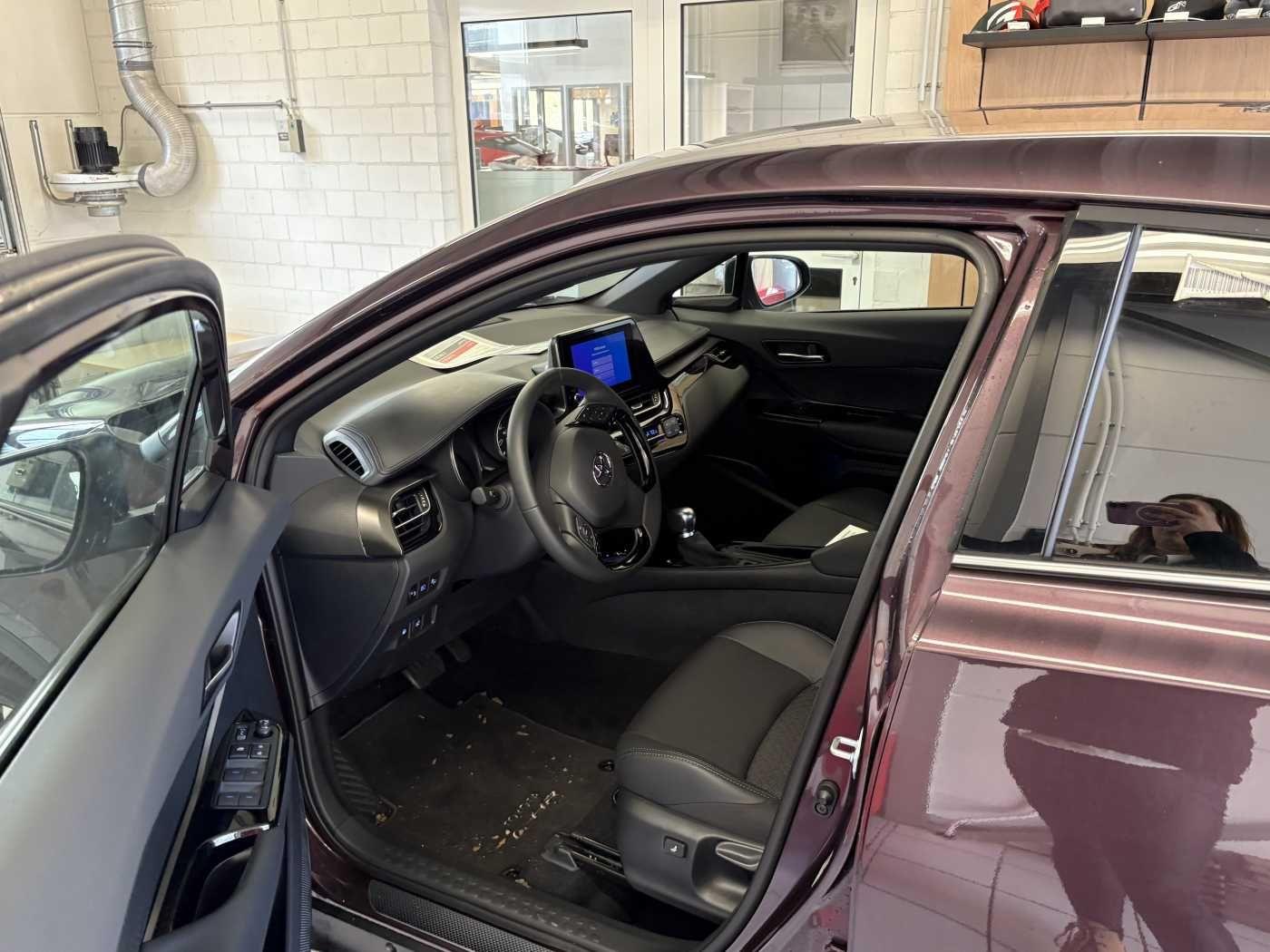 Toyota C-HR 5-deurs Team D